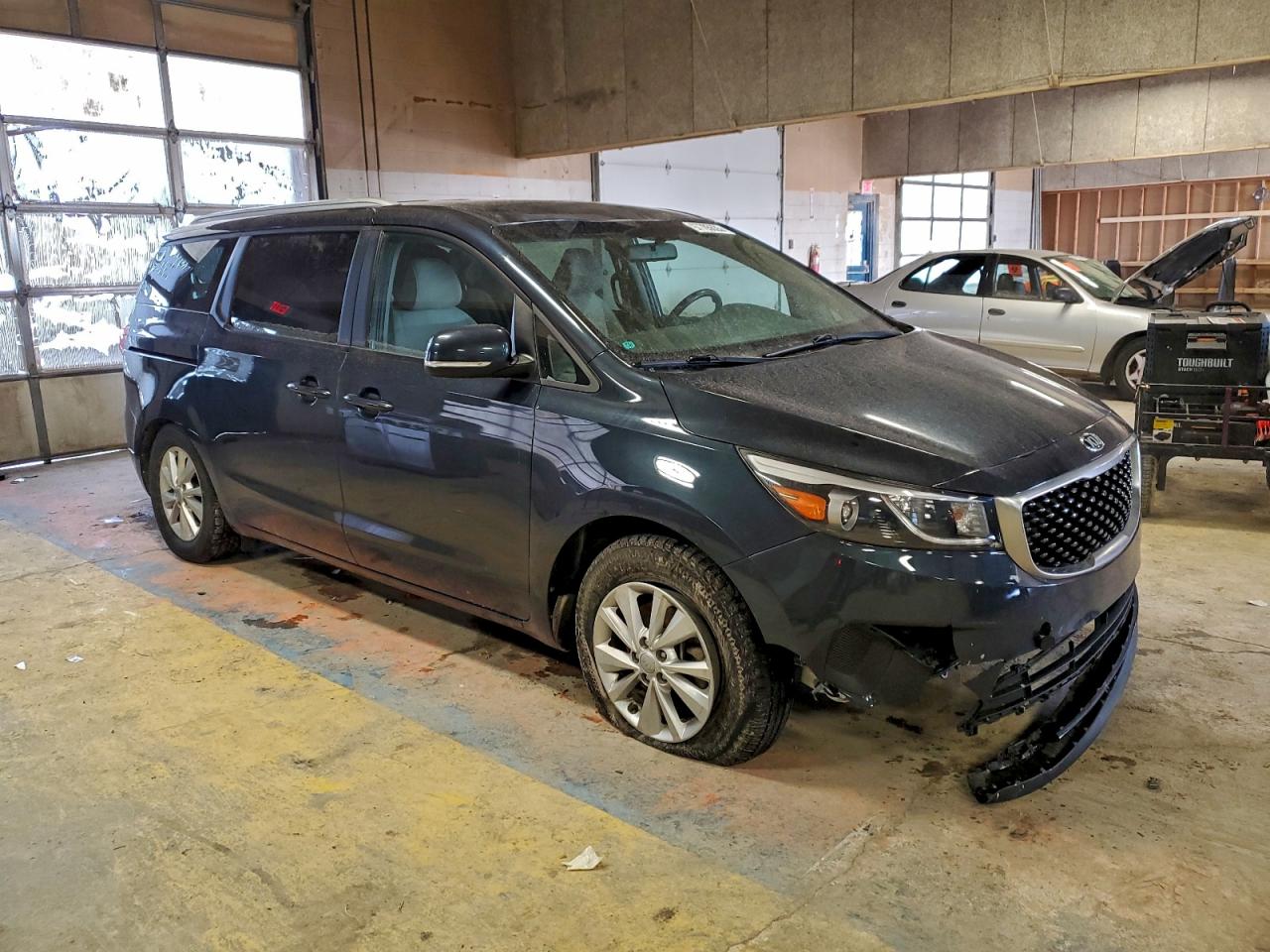 2016 KIA SEDONA LX photo 4
