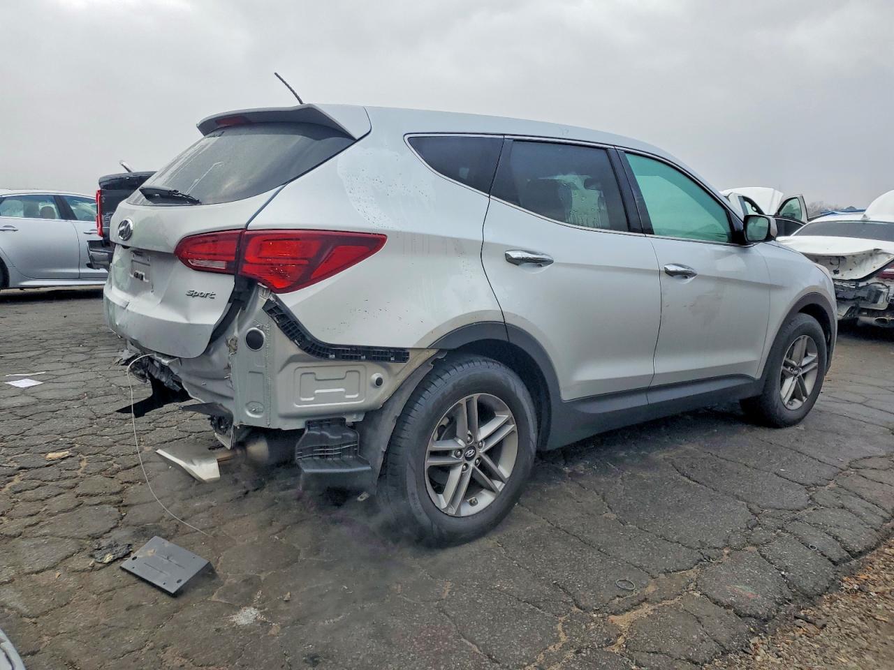 2018 HYUNDAI SANTA FE SPORT photo 3