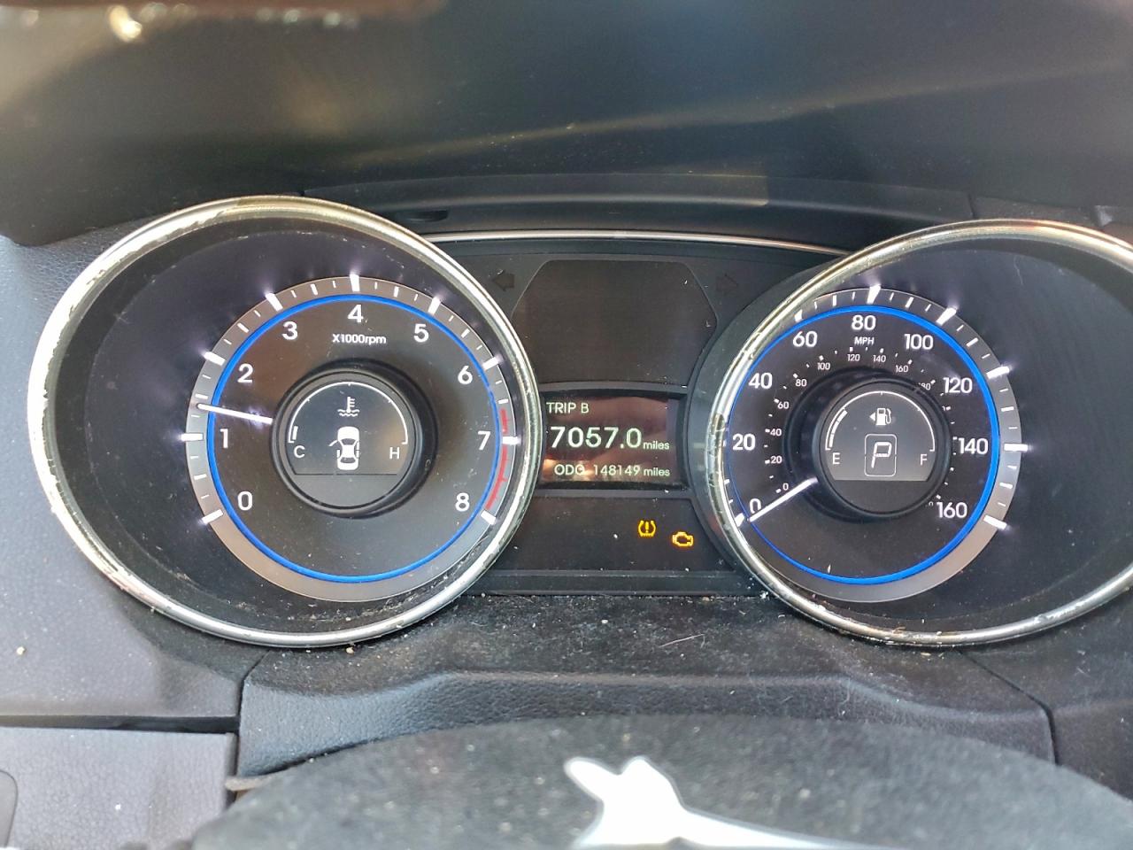 2012 HYUNDAI SONATA SE photo 9