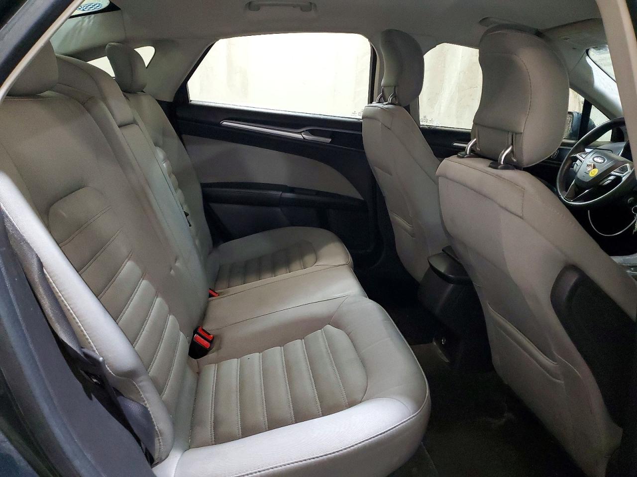 2015 FORD FUSION S photo 10