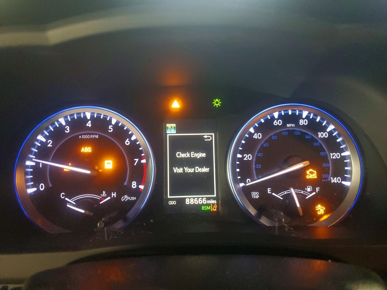 2018 TOYOTA HIGHLANDER SE photo 9
