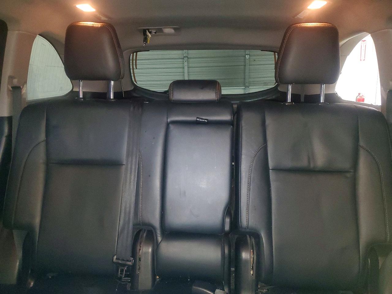 2018 TOYOTA HIGHLANDER SE photo 10