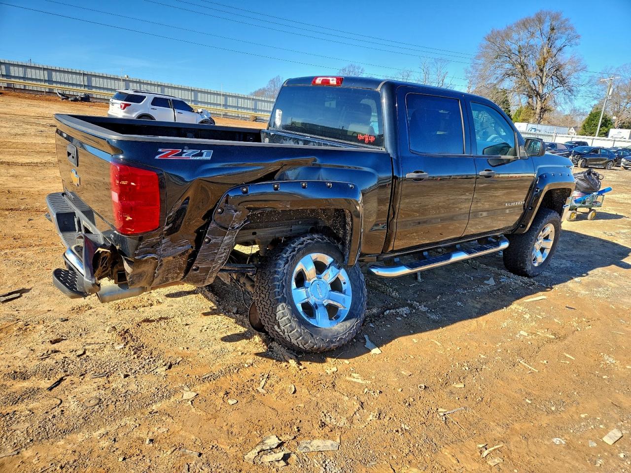 2014 CHEVROLET SILVERADO K1500 LT photo 3