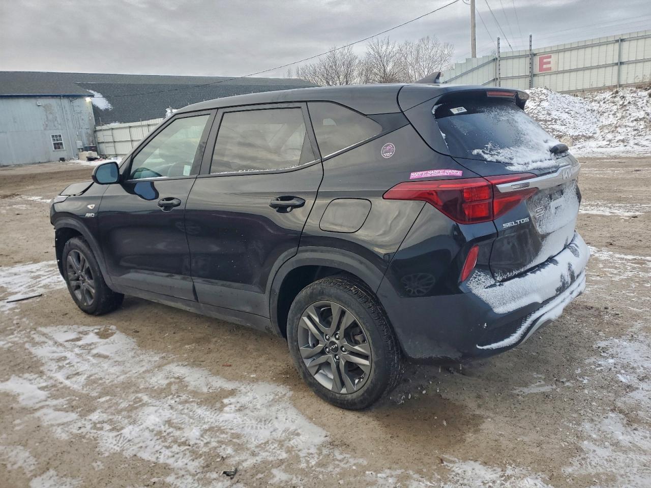 2023 KIA SELTOS LX photo 3