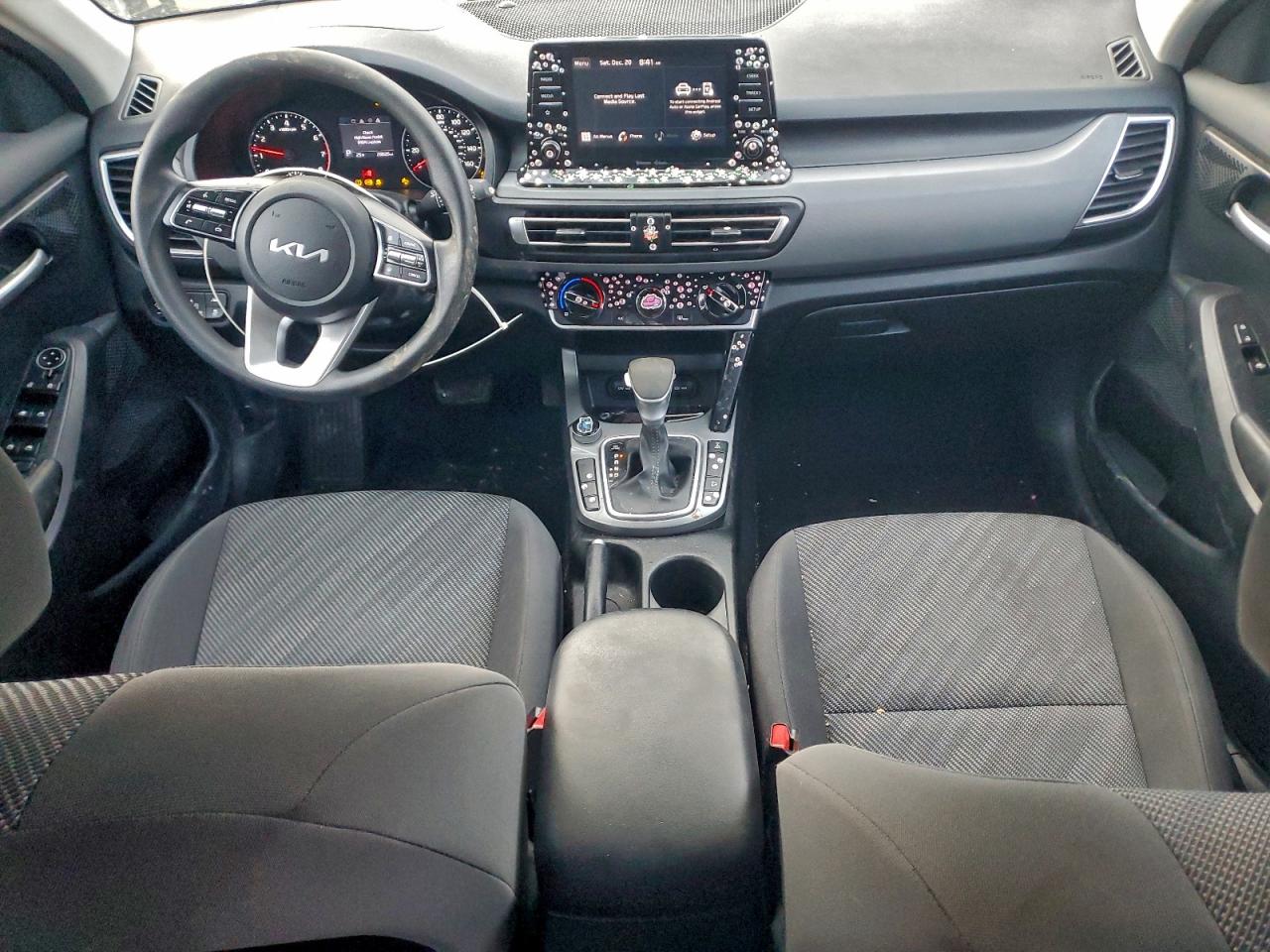 2023 KIA SELTOS LX photo 15