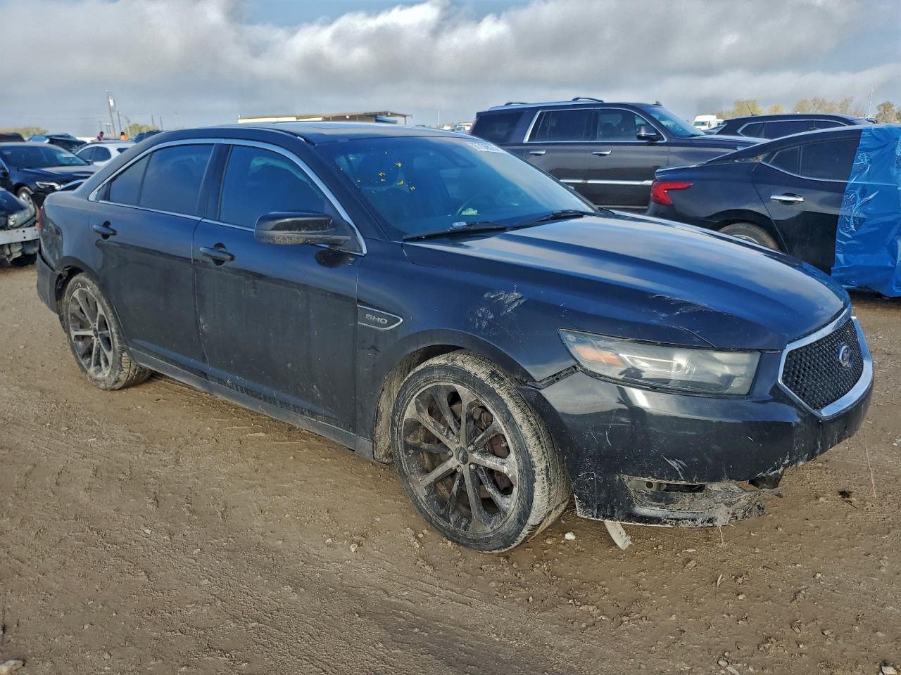 2015 FORD TAURUS SHO photo 4