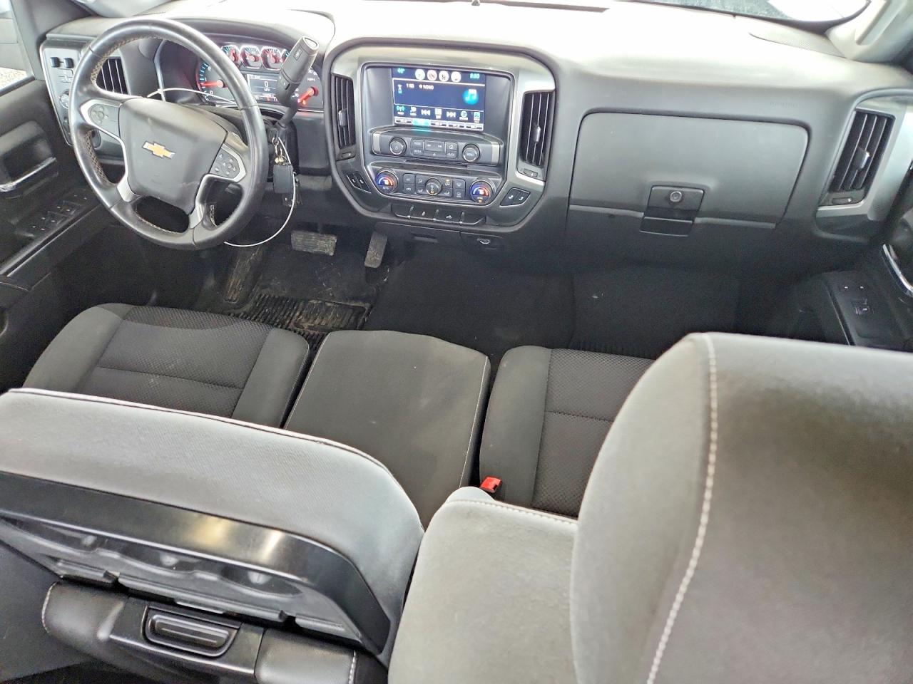 2016 CHEVROLET SILVERADO K1500 LT photo 8