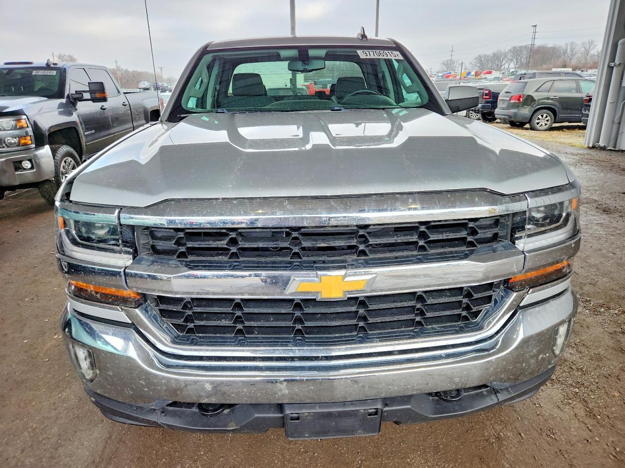 2016 CHEVROLET SILVERADO K1500 LT photo 5