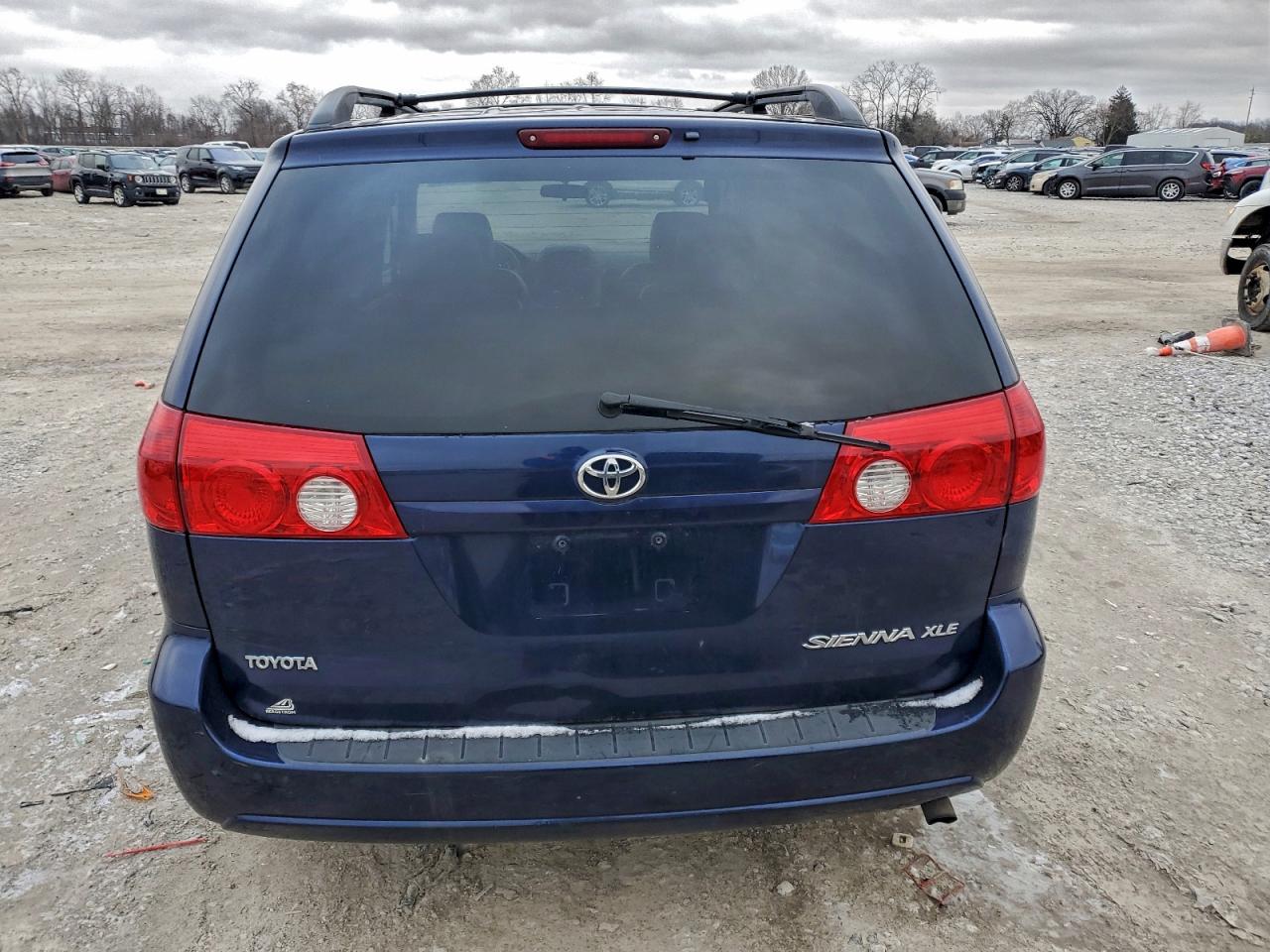 2006 TOYOTA SIENNA XLE photo 6
