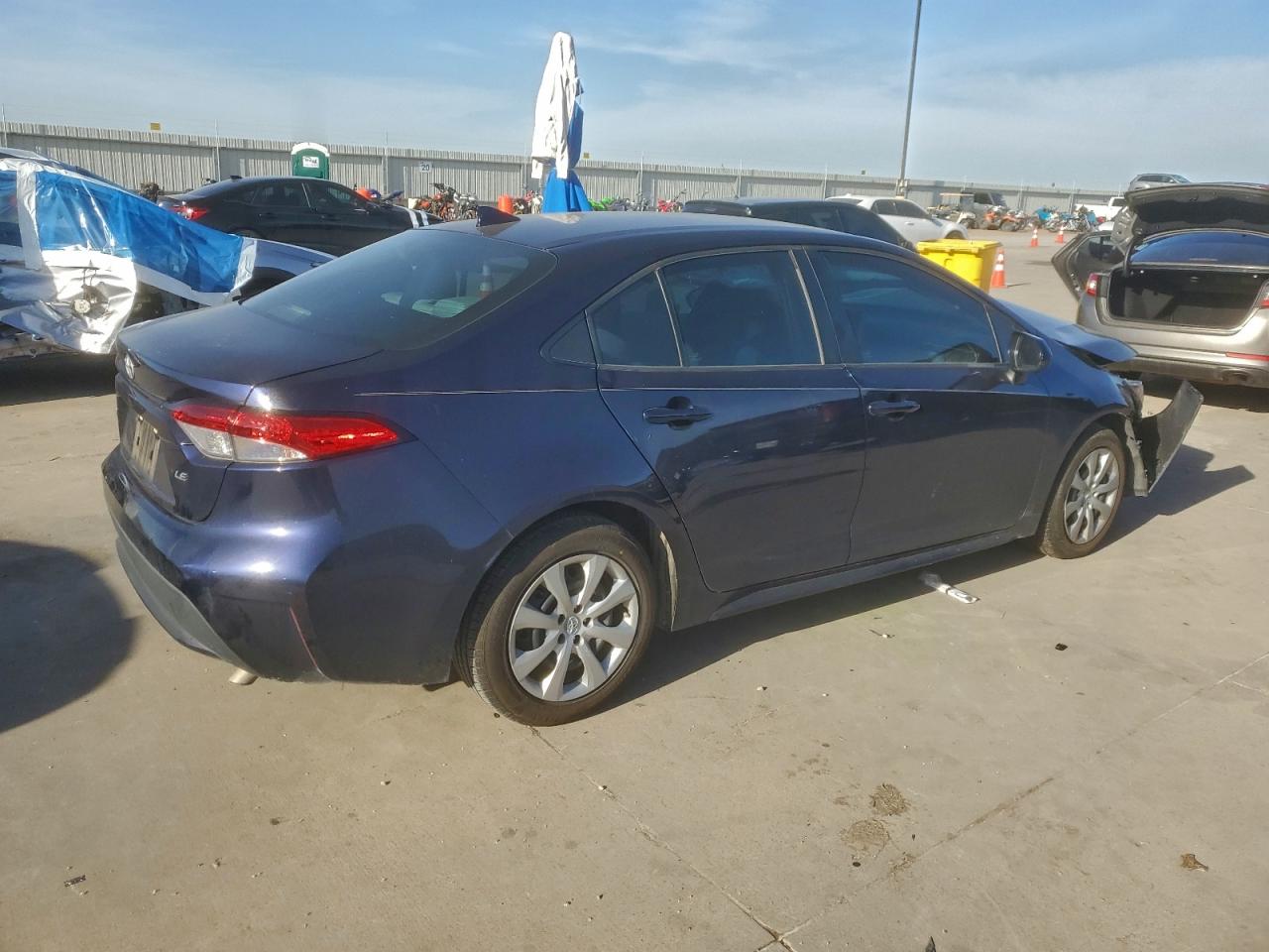 2021 TOYOTA COROLLA LE photo 9