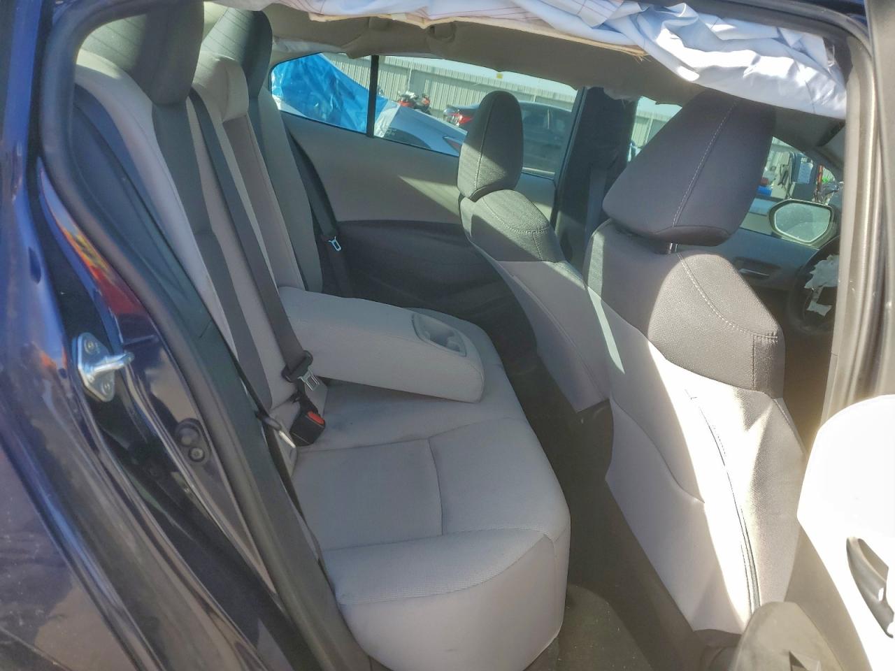 2021 TOYOTA COROLLA LE photo 37