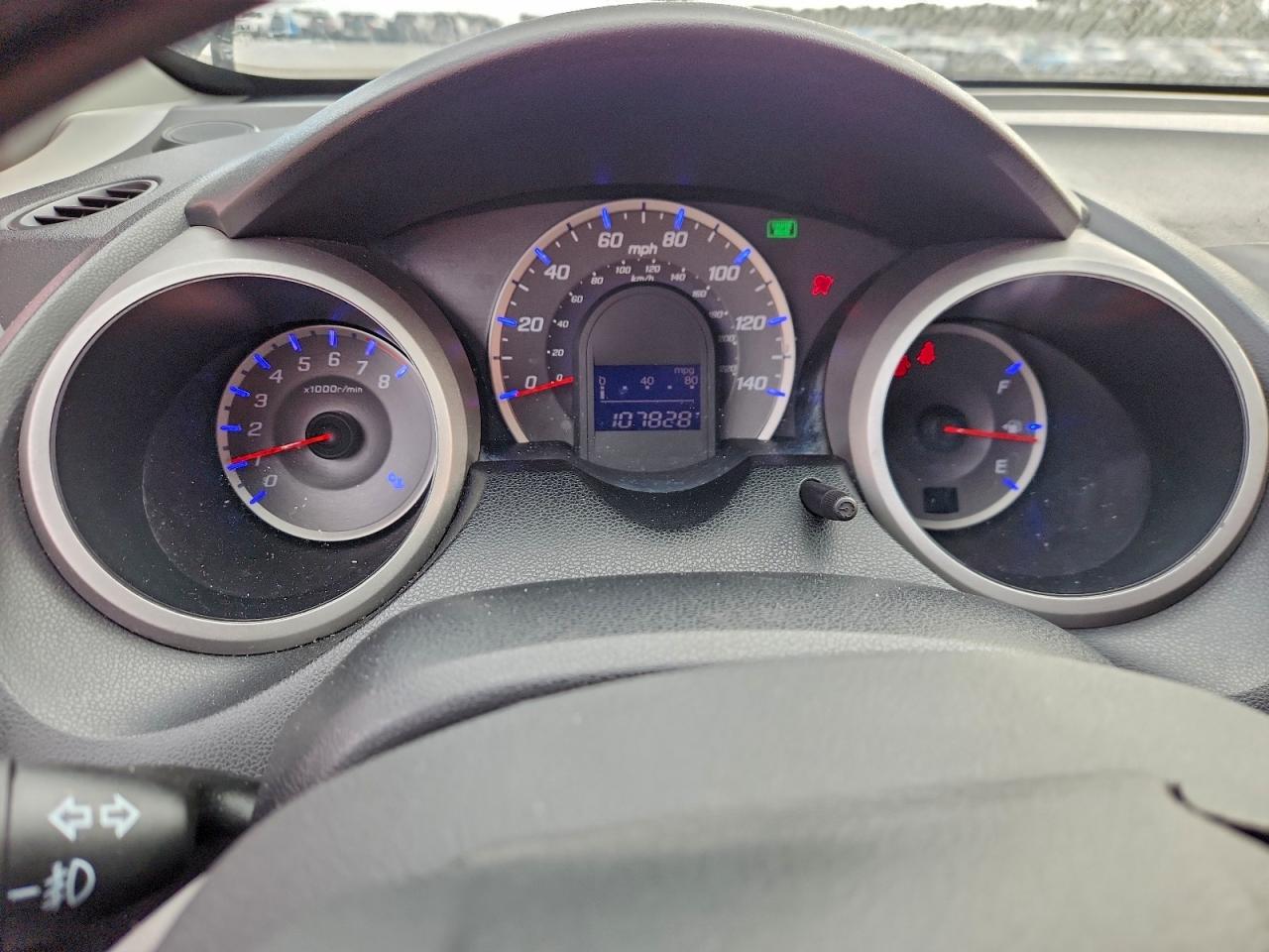 2011 HONDA FIT SPORT photo 9
