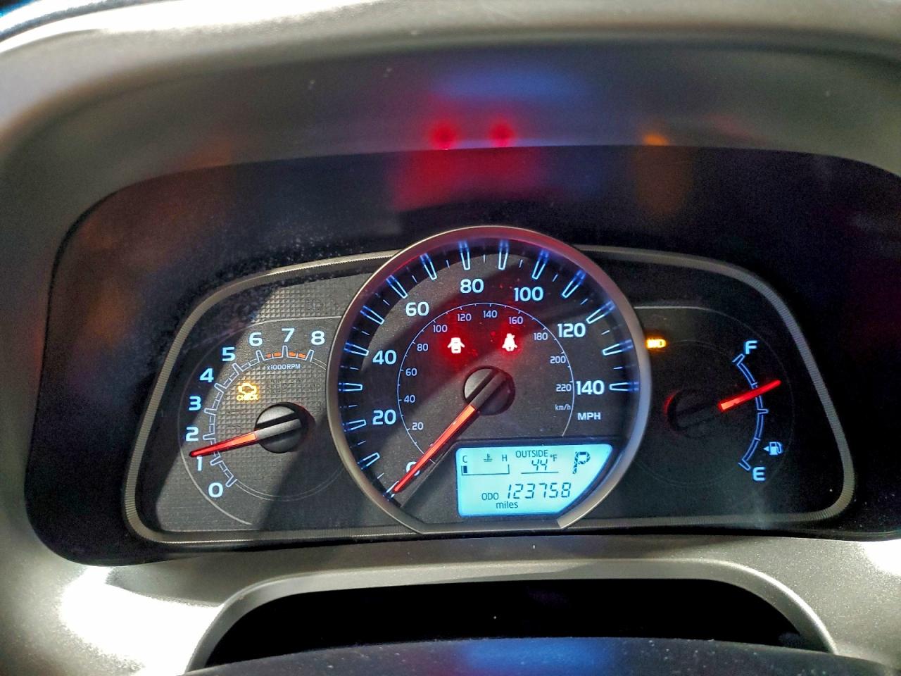 2015 TOYOTA RAV4 LE photo 9