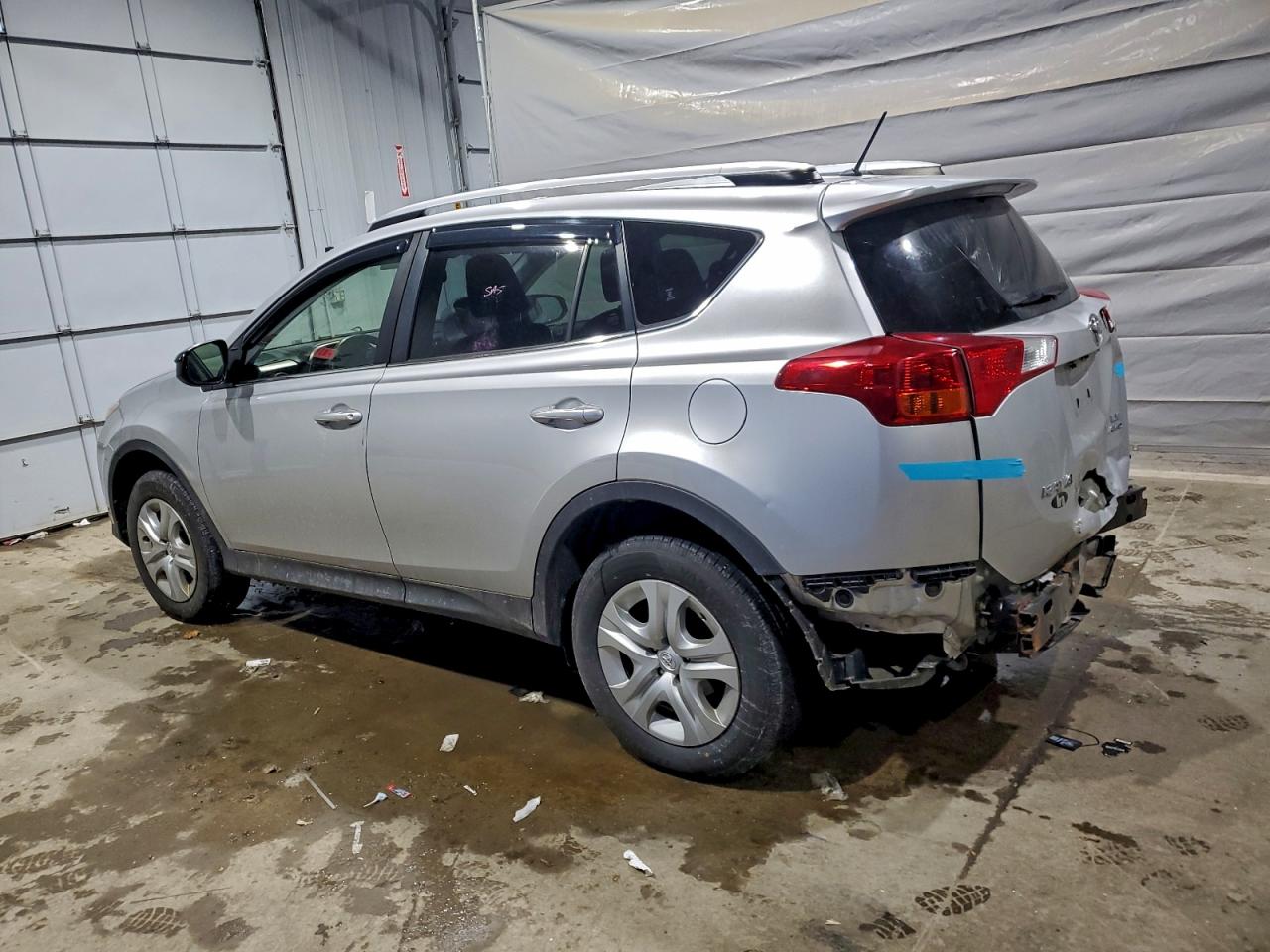 2015 TOYOTA RAV4 LE photo 2