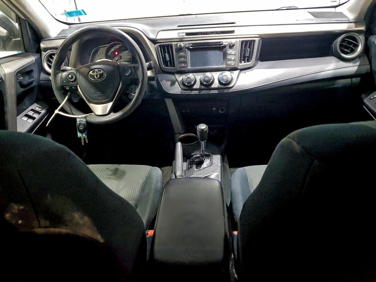 2015 TOYOTA RAV4 LE photo 8