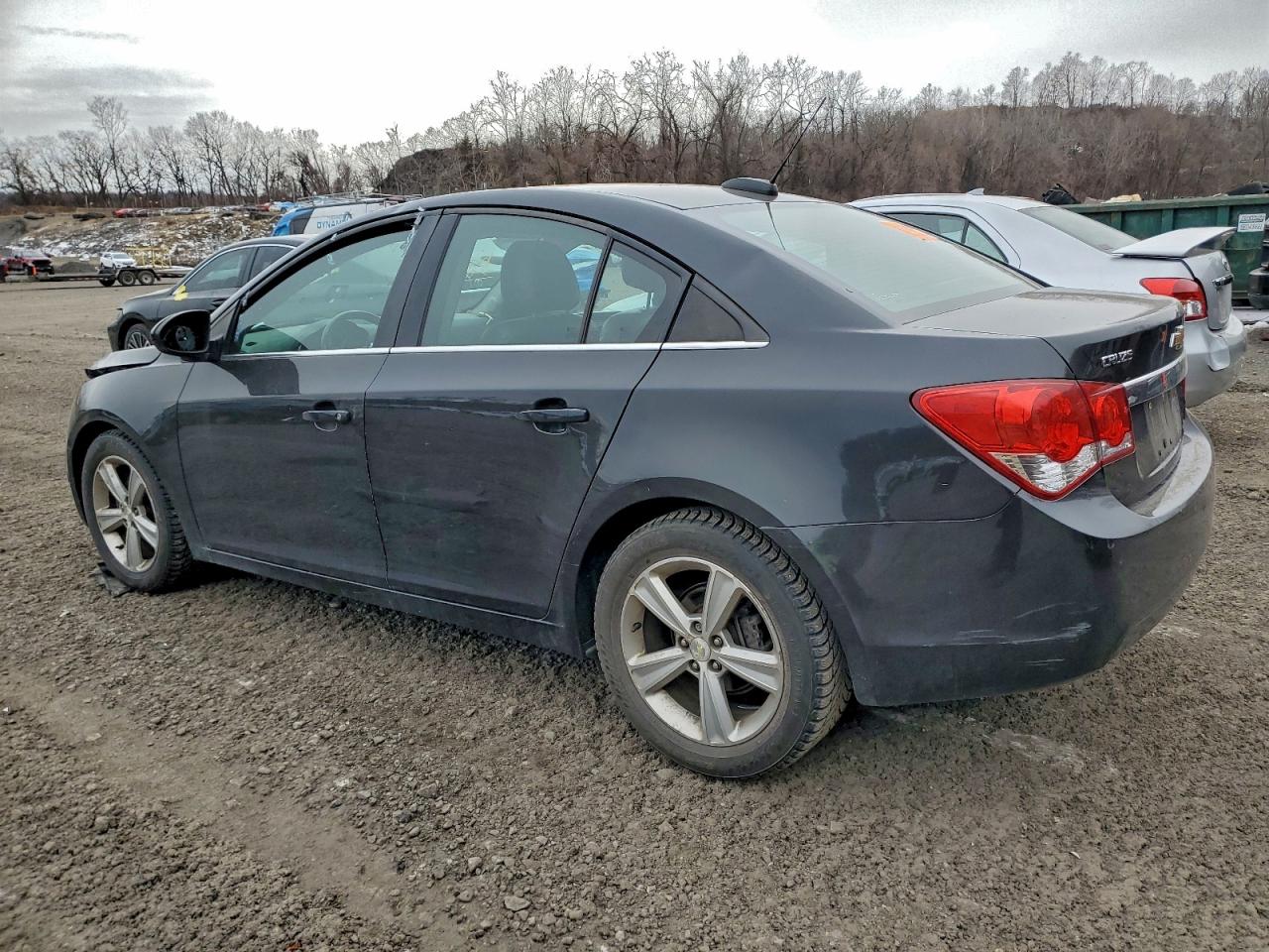 2016 CHEVROLET CRUZE LIMITED LT photo 2