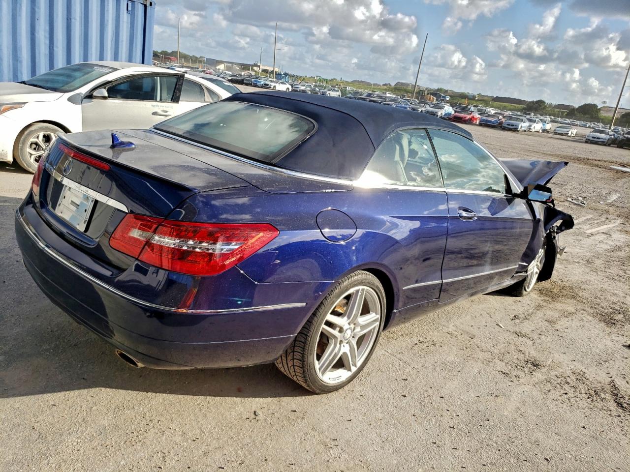 2011 MERCEDES-BENZ E 350 photo 3