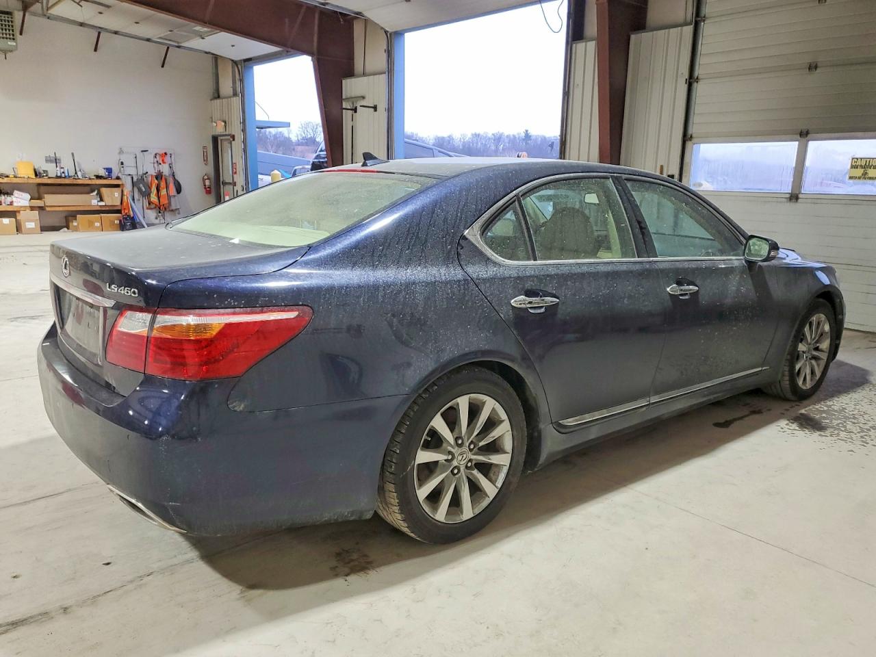 2012 LEXUS LS 460 photo 3
