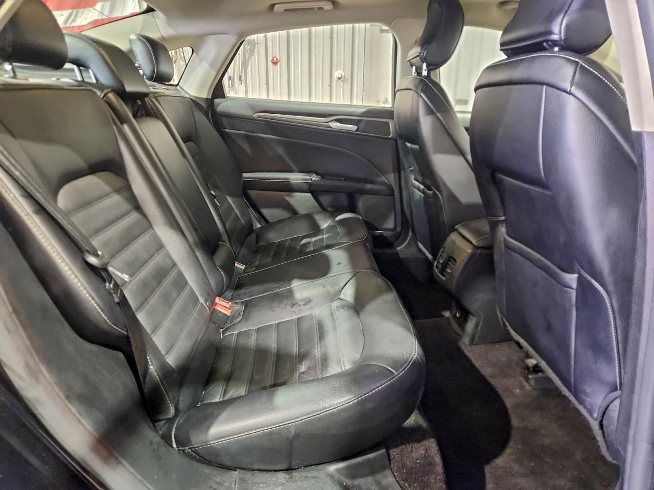 2017 FORD FUSION SE photo 10