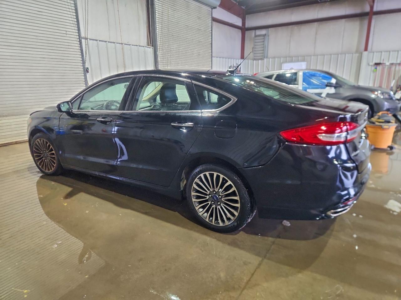 2017 FORD FUSION SE photo 2
