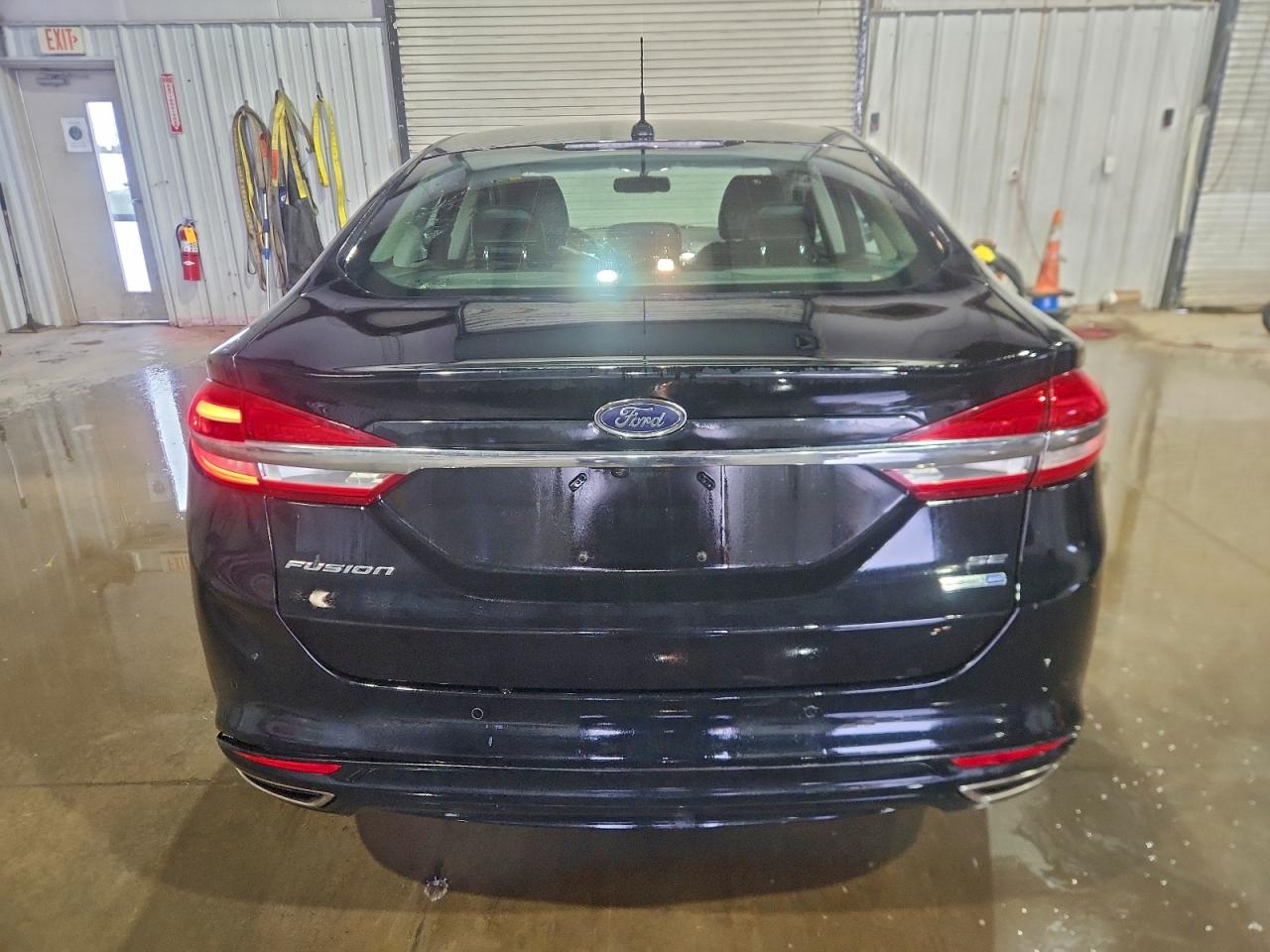2017 FORD FUSION SE photo 6