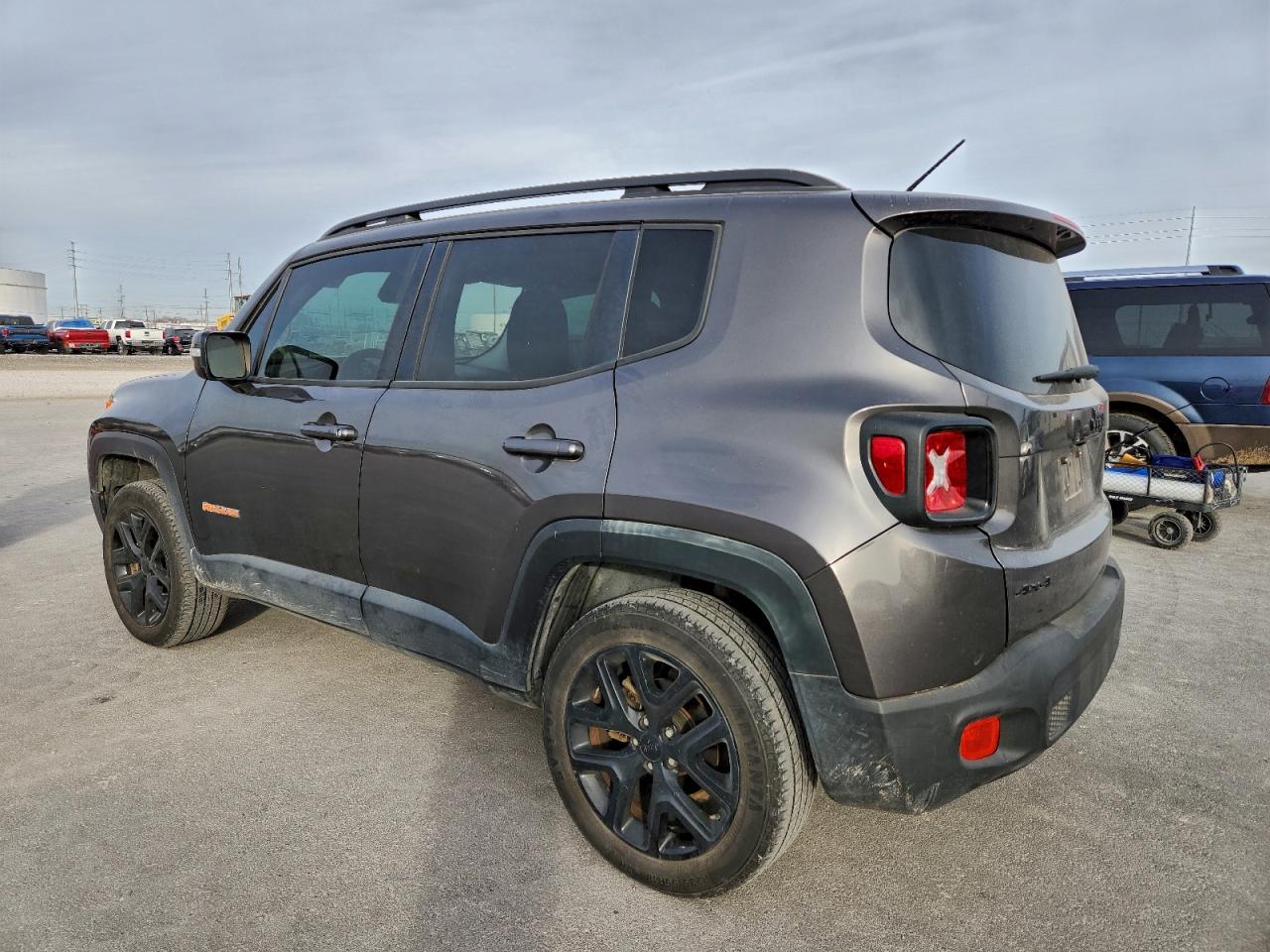 2017 JEEP RENEGADE LATITUDE photo 2
