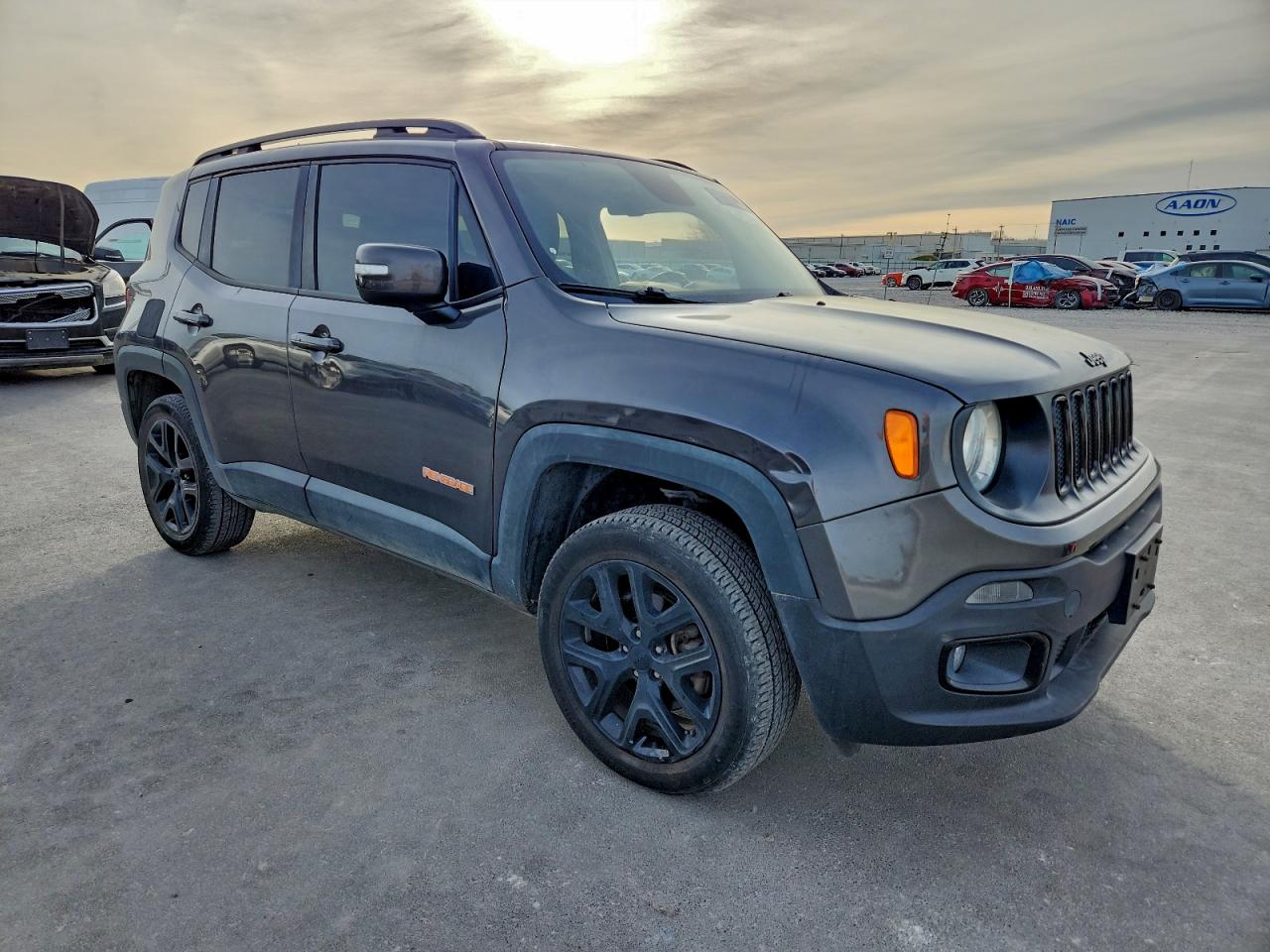 2017 JEEP RENEGADE LATITUDE photo 4