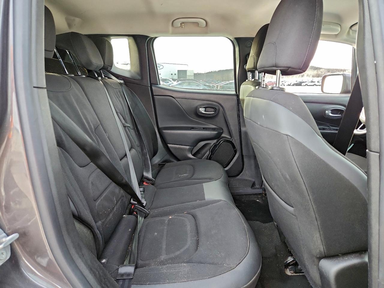 2017 JEEP RENEGADE LATITUDE photo 11