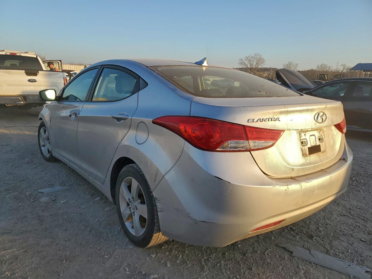 2013 HYUNDAI ELANTRA GLS photo 2