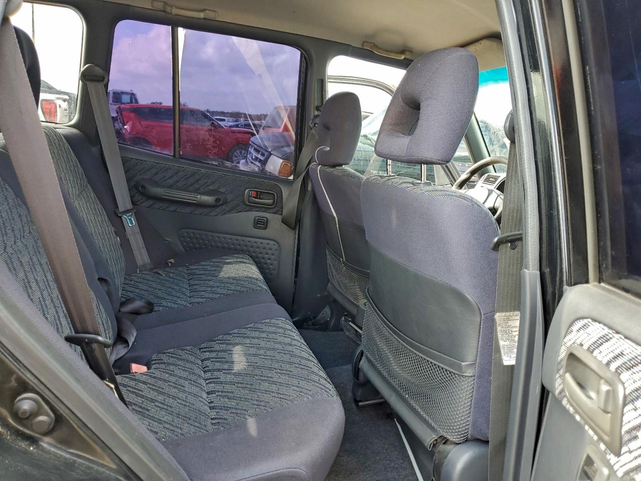 1999 TOYOTA RAV4 photo 10