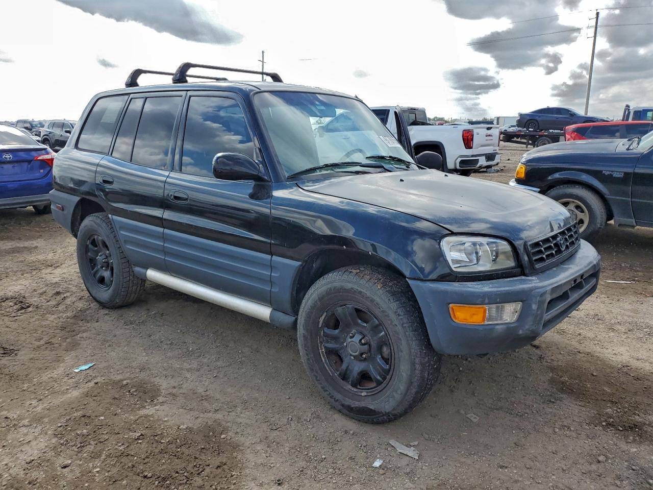 1999 TOYOTA RAV4 photo 4