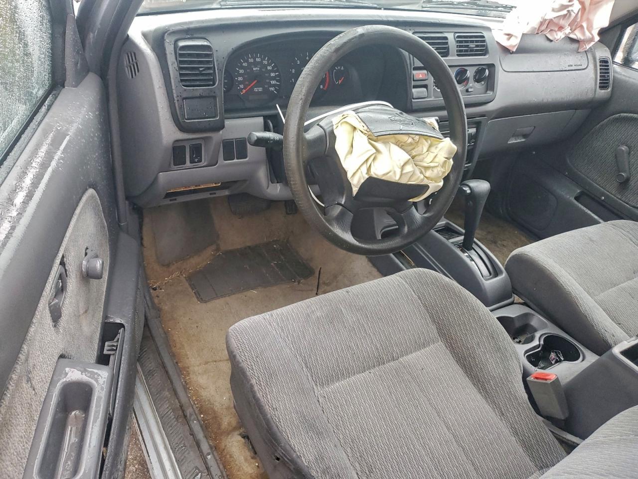 2000 NISSAN FRONTIER CREW CAB XE photo 8