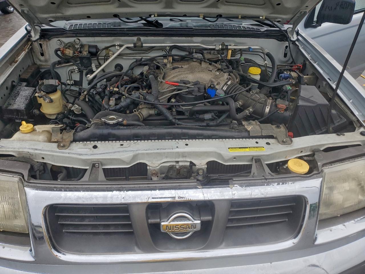 2000 NISSAN FRONTIER CREW CAB XE photo 11