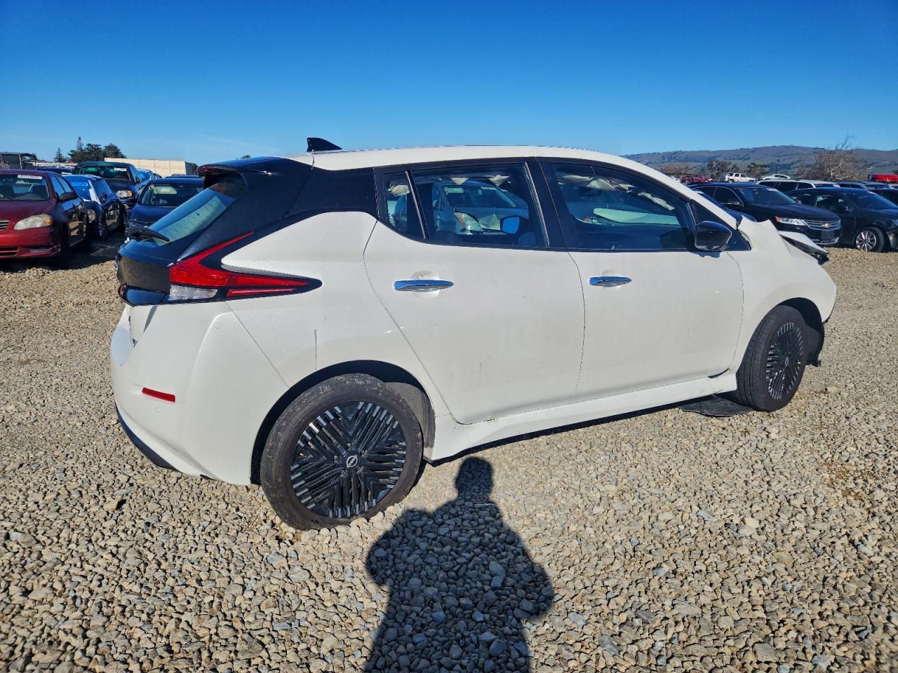 2024 NISSAN LEAF SV PLUS photo 3