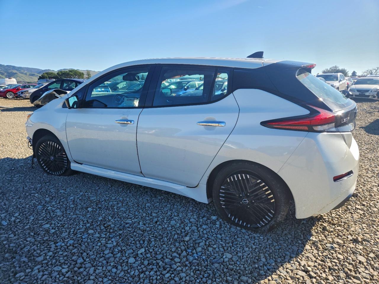 2024 NISSAN LEAF SV PLUS photo 2