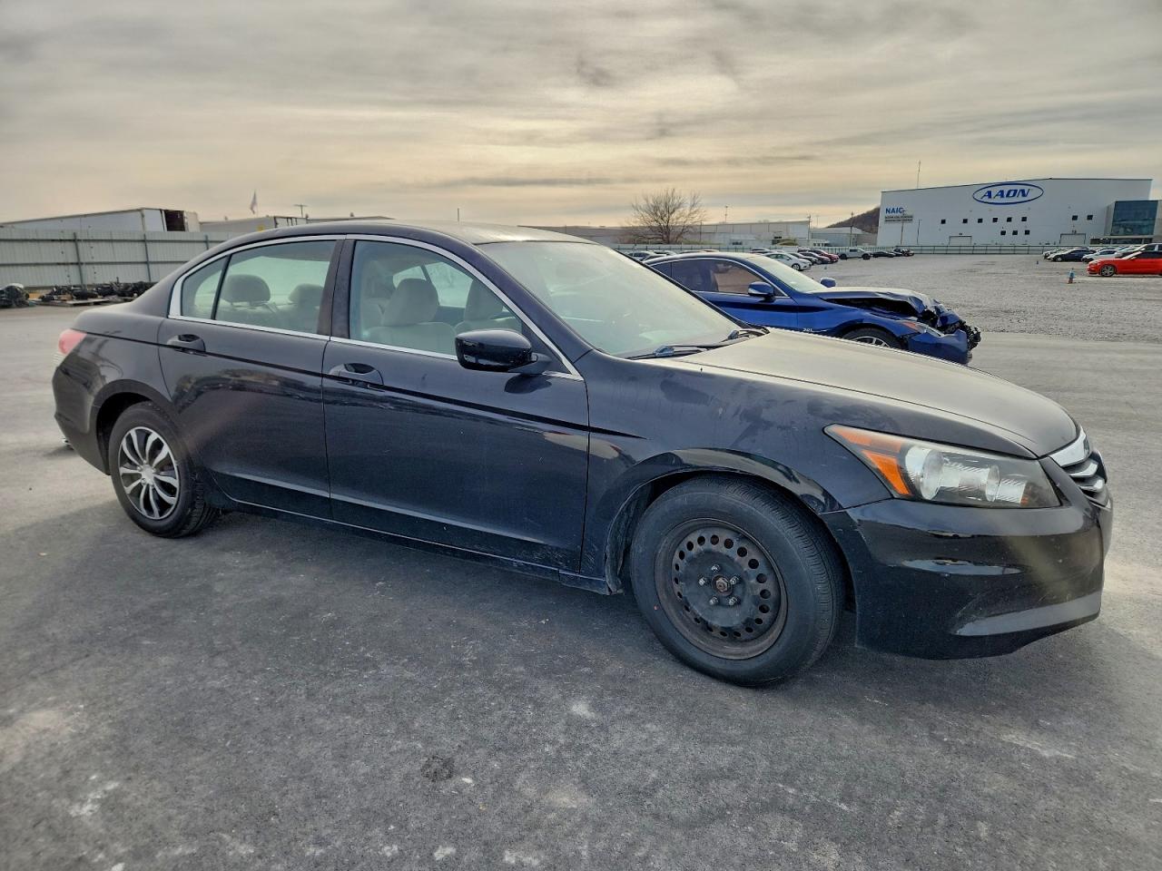 2012 HONDA ACCORD LX photo 4