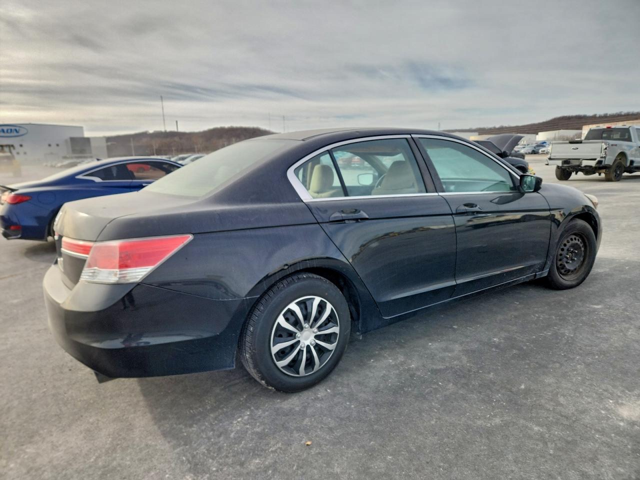2012 HONDA ACCORD LX photo 3