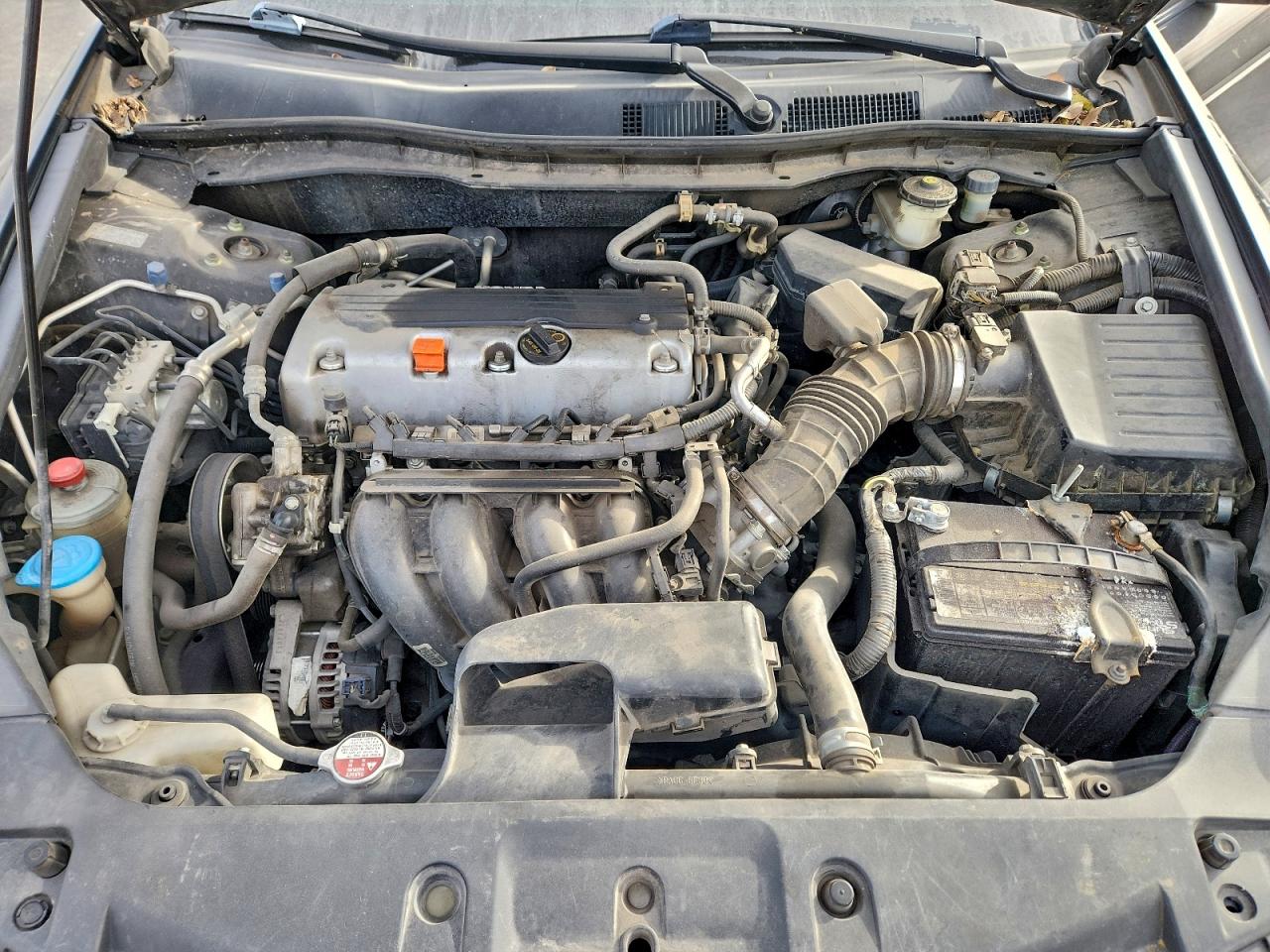 2012 HONDA ACCORD LX photo 11
