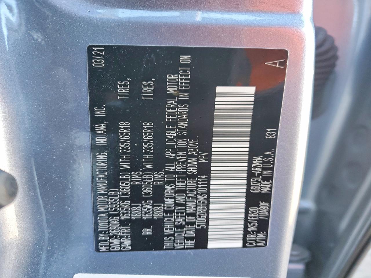 2021 TOYOTA HIGHLANDER XLE photo 13