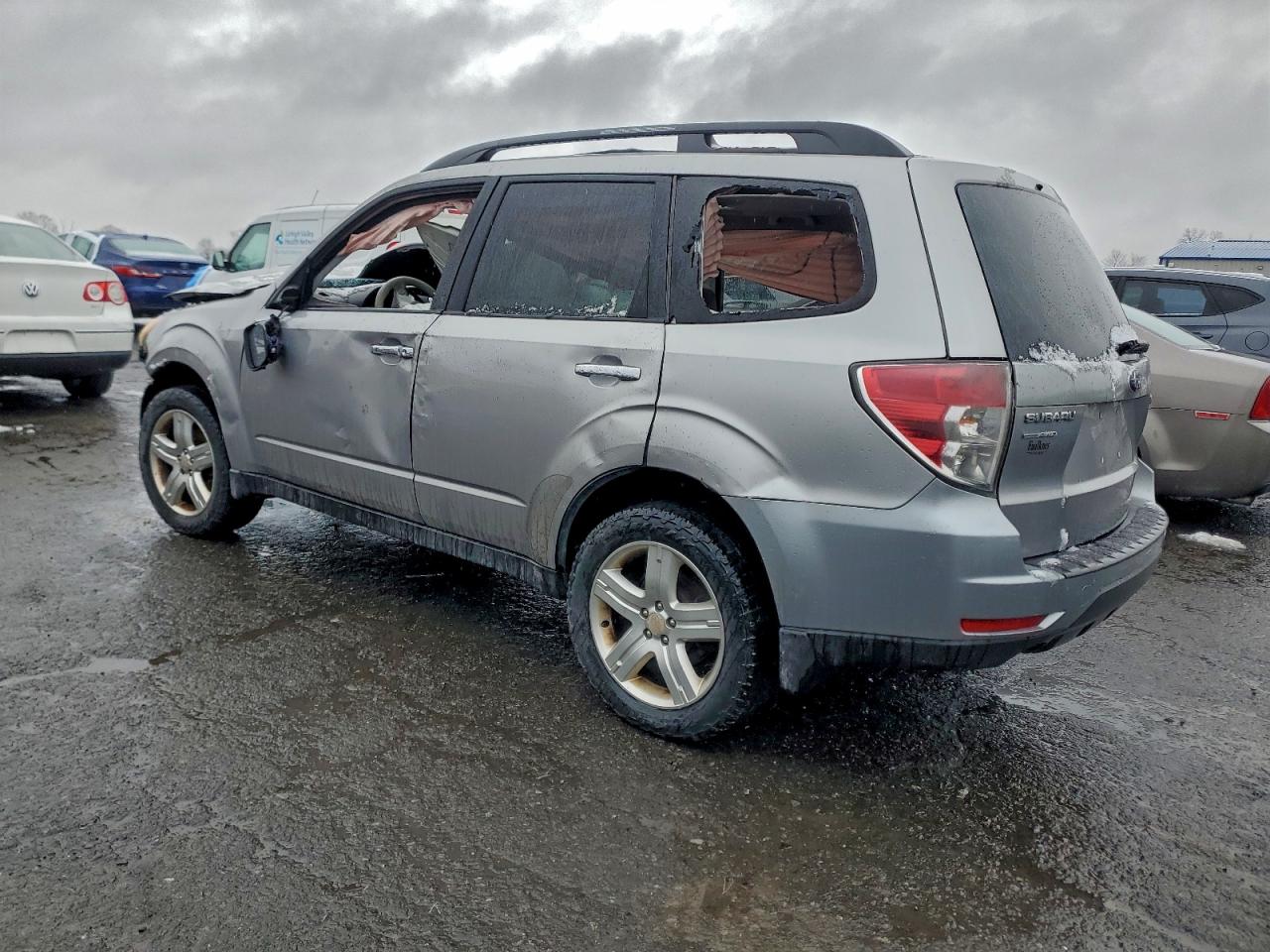 2010 SUBARU FORESTER 2.5X PREMIUM photo 2