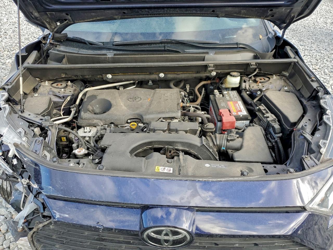 2019 TOYOTA RAV4 XLE photo 23