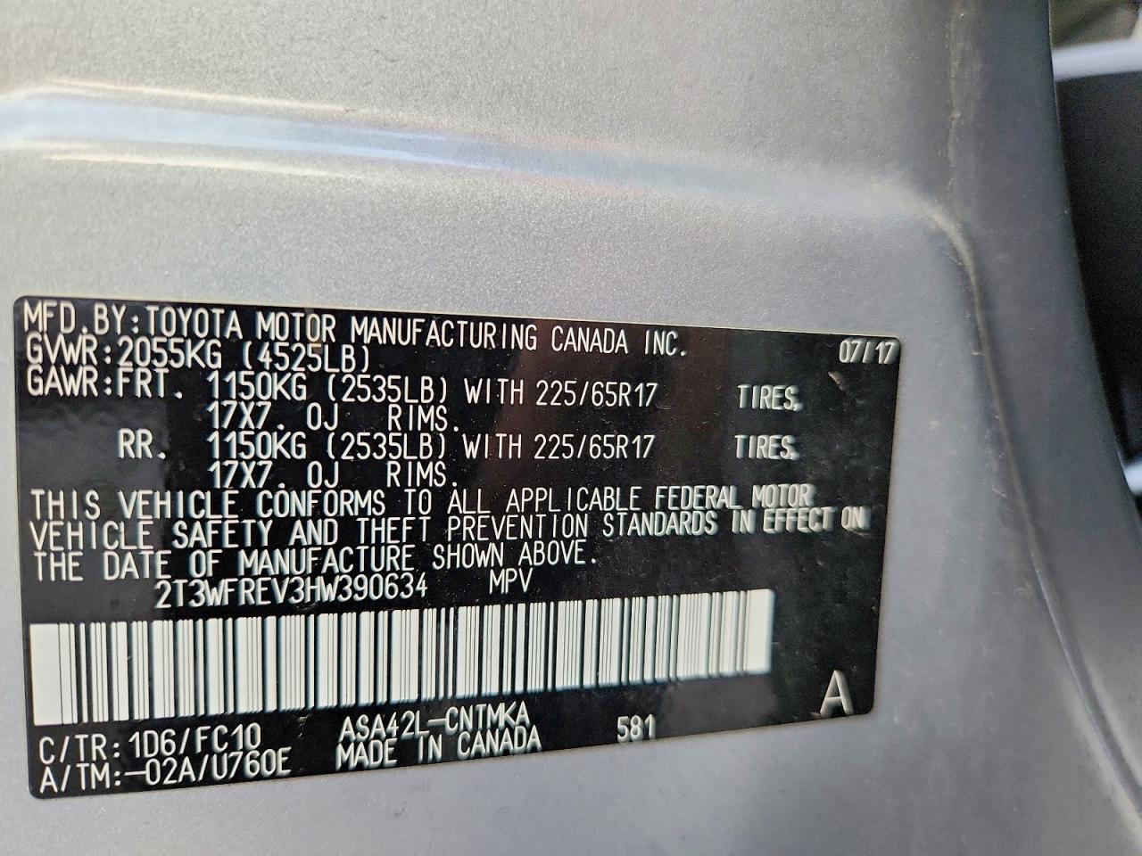 2017 TOYOTA RAV4 XLE photo 12