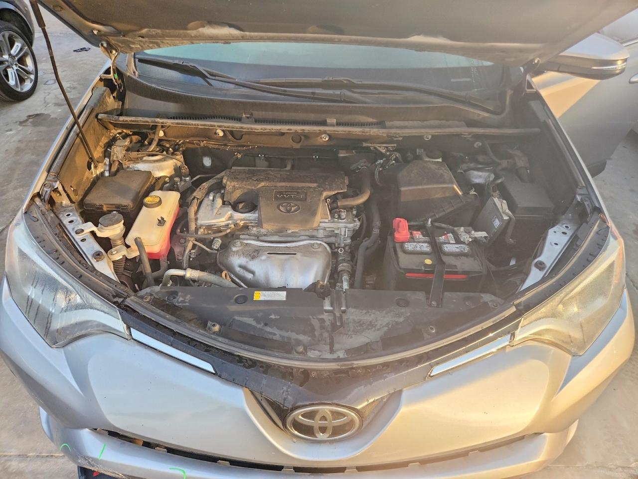 2017 TOYOTA RAV4 XLE photo 11
