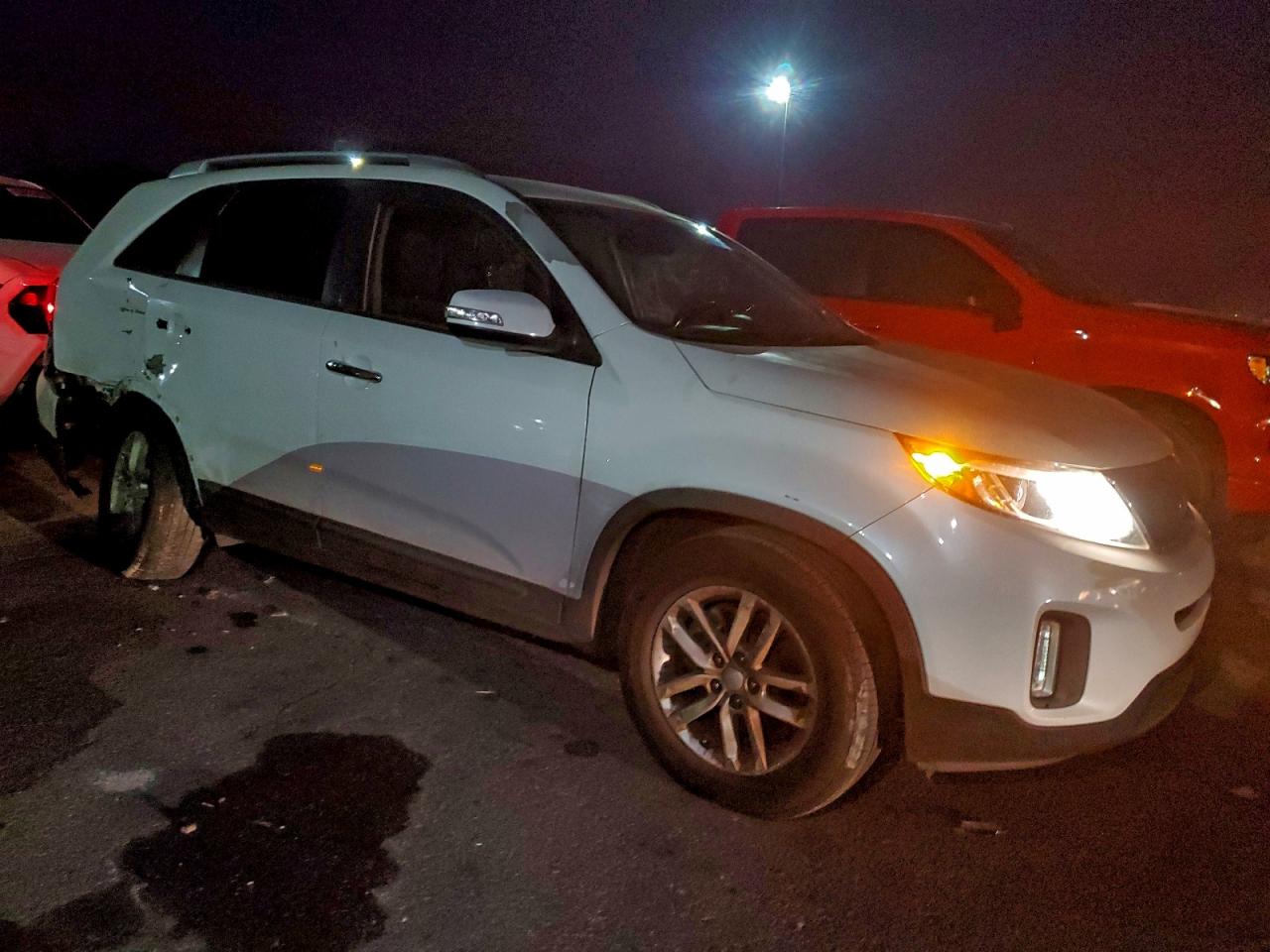 2014 KIA SORENTO LX photo 4