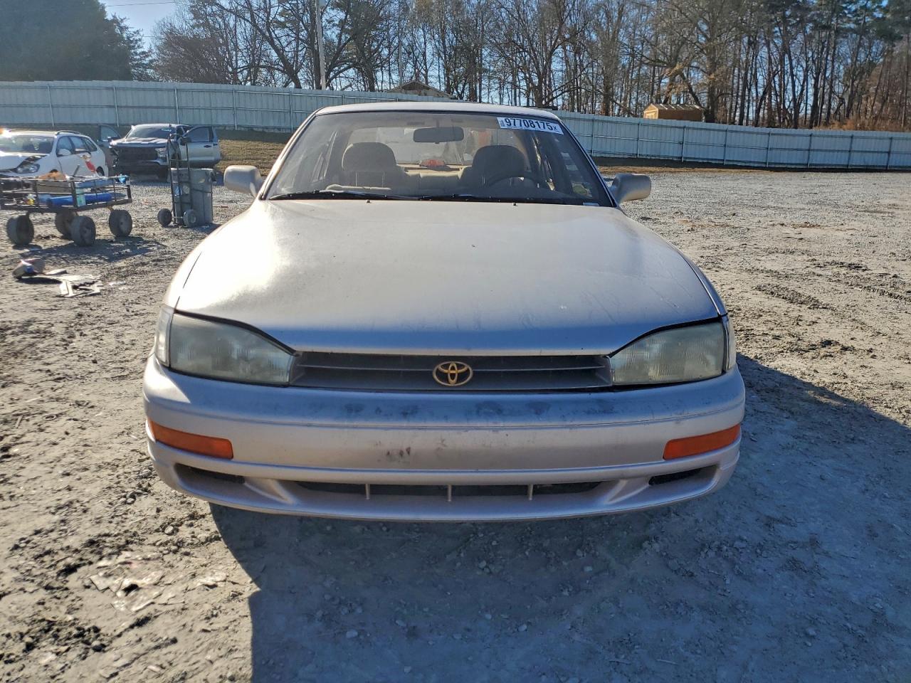 1994 TOYOTA CAMRY LE photo 5