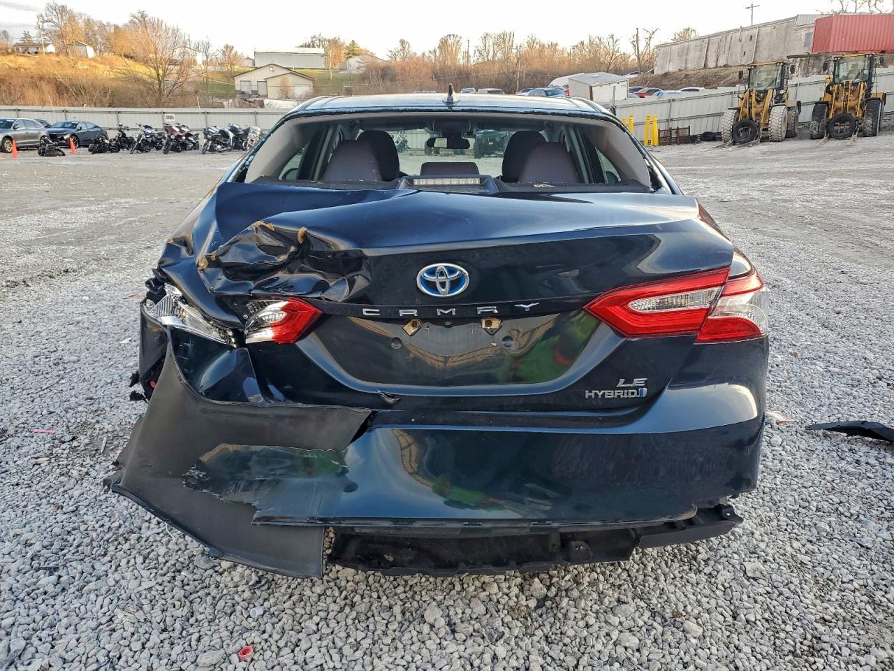 2020 TOYOTA CAMRY LE photo 6
