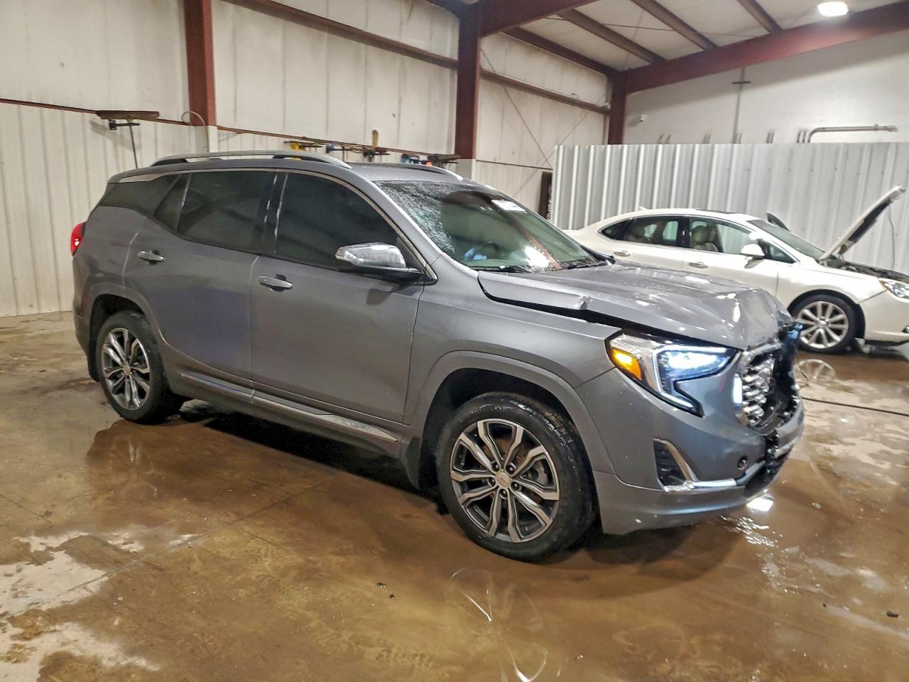 2020 GMC TERRAIN DENALI photo 4