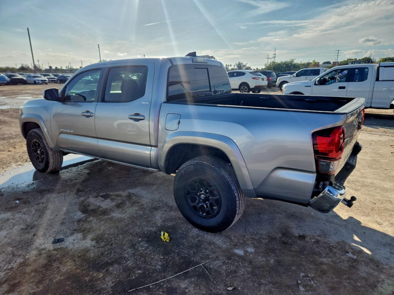 2022 TOYOTA TACOMA DOUBLE CAB photo 2