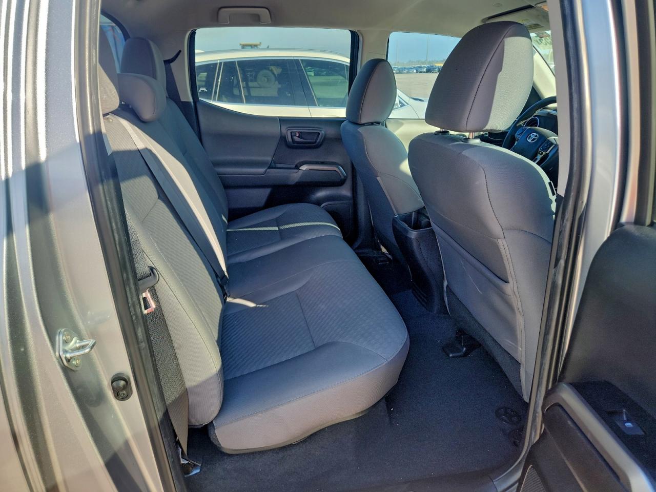 2022 TOYOTA TACOMA DOUBLE CAB photo 10