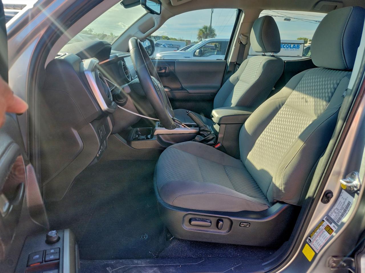 2022 TOYOTA TACOMA DOUBLE CAB photo 7